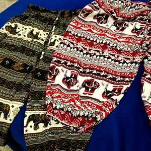 Cutest capri length elephant flowy pants. Size small/medium.